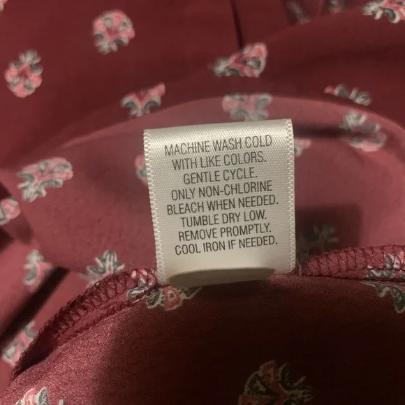 Croft and Barrow Burgundy Blouse - Picture 7 of 9